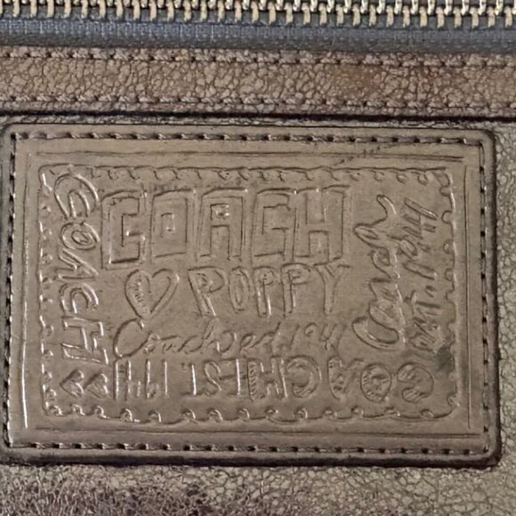 Coach Poppy Gray Metallic Leather Double Zip Clutch Wristlet - Picture 6 of 9